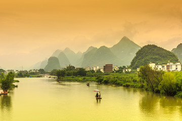 洛阳二外小学一年级开设英语课吗