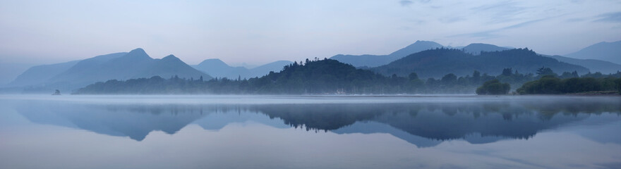 歌词那一天爸爸和妈妈离开了家歌名叫什么