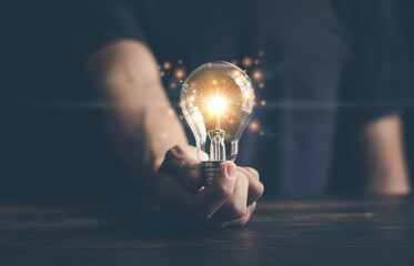 歌词那一天爸爸和妈妈离开了家歌名叫什么