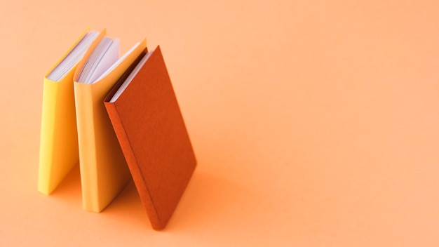 简单的生物问答题 （要答案)答案越短越好