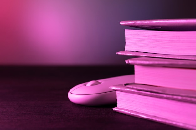 很灵的招桃花的方法 改变桃花运最好的办法